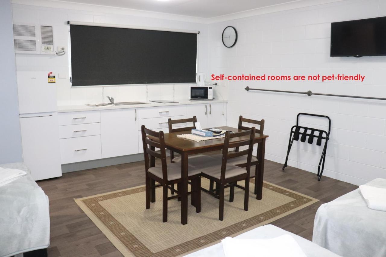 Spanish Lace Motor Inn Townsville Eksteriør billede