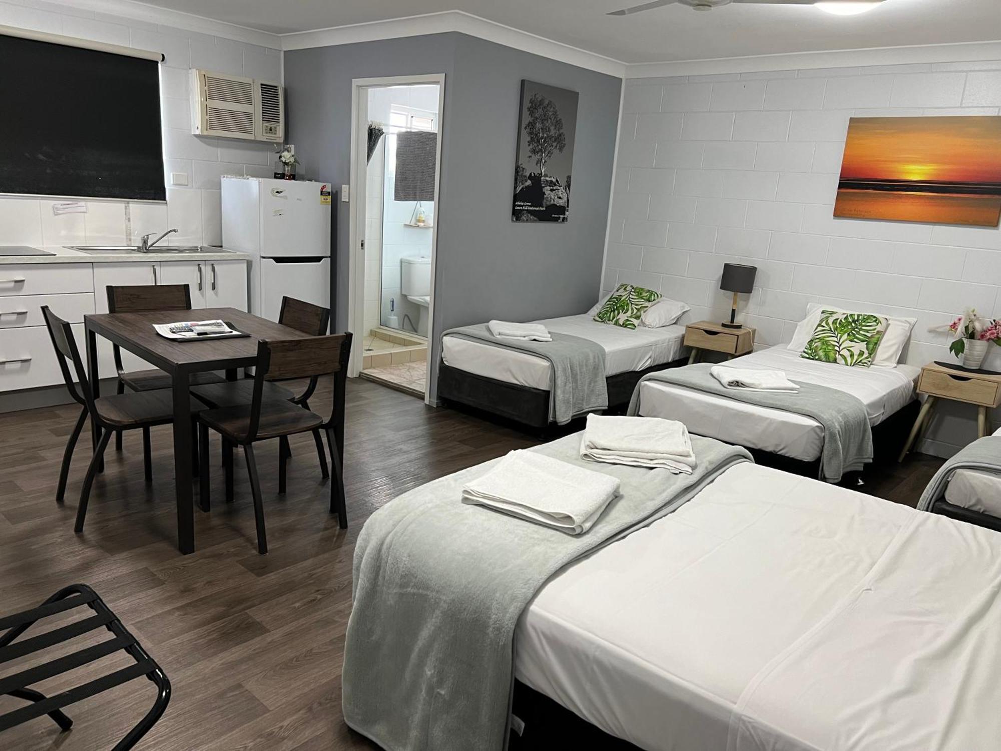 Spanish Lace Motor Inn Townsville Eksteriør billede
