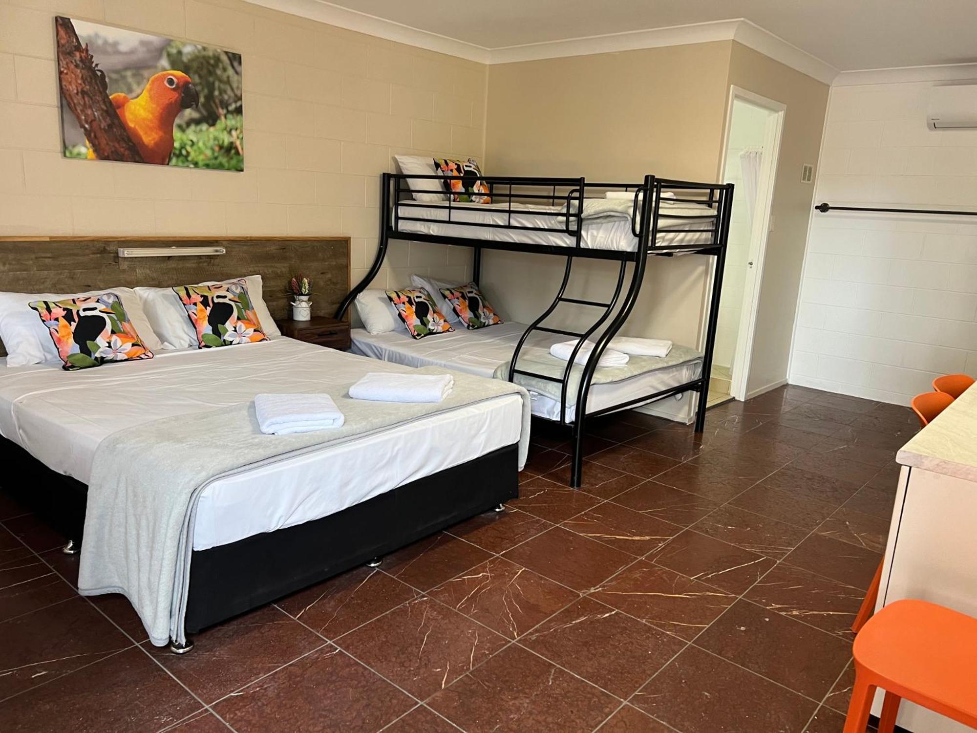 Spanish Lace Motor Inn Townsville Eksteriør billede