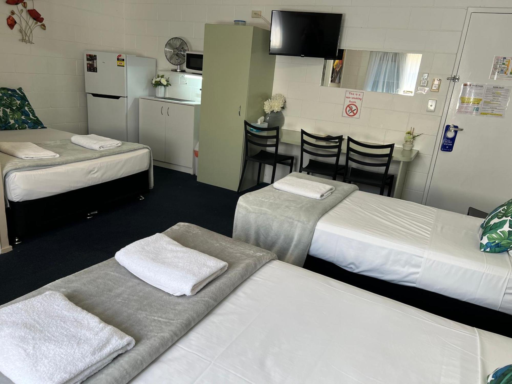Spanish Lace Motor Inn Townsville Eksteriør billede