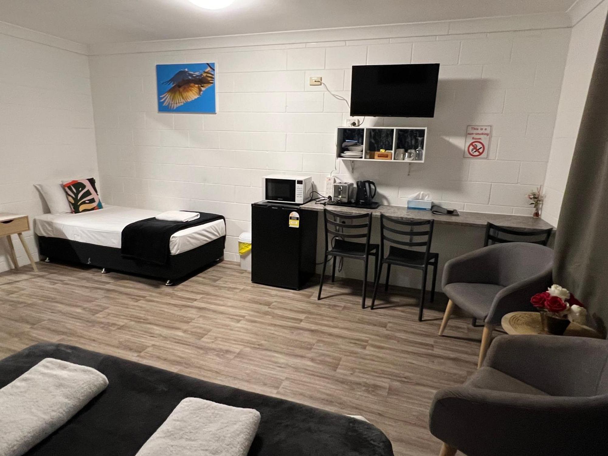 Spanish Lace Motor Inn Townsville Eksteriør billede